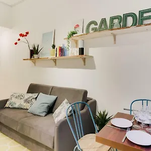 Appartement Design For 4 People Between Louvre&opera, Parijs